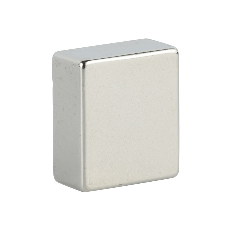 Magnet Generator yang digerakkan oleh angin